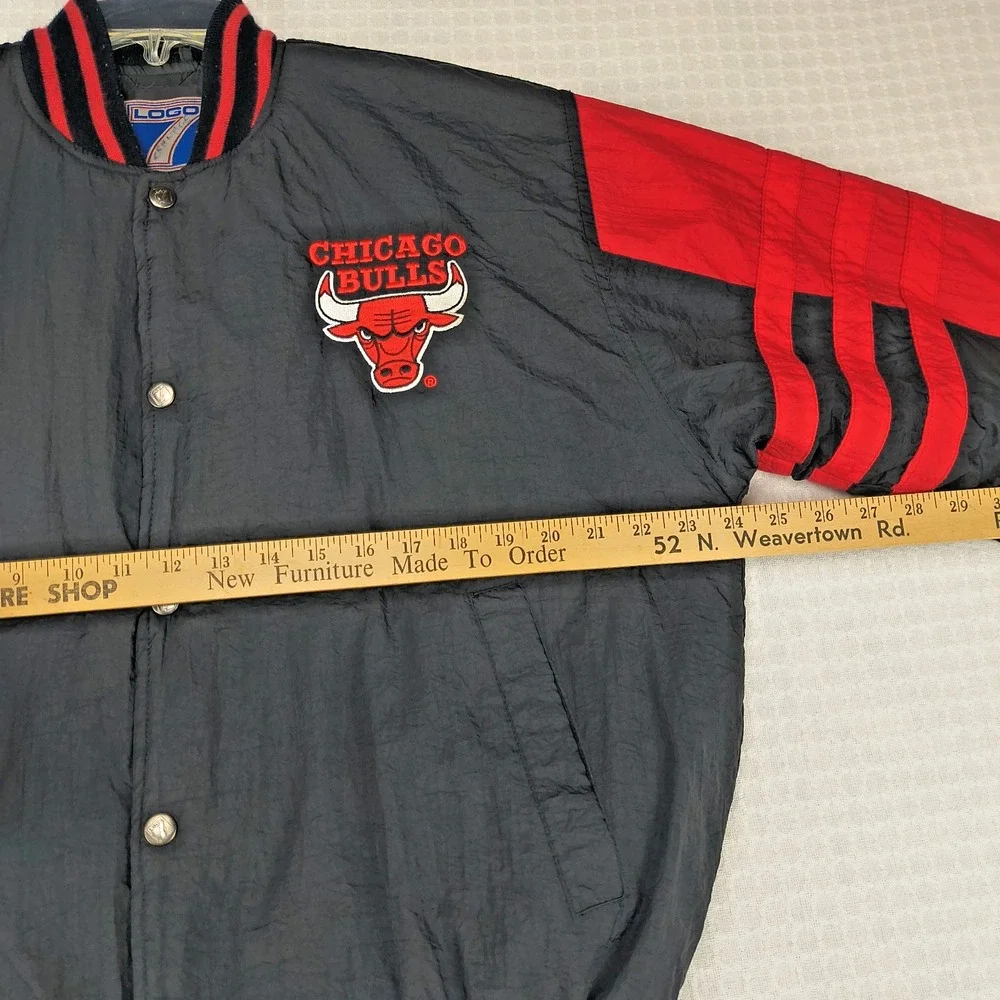 Vintage Logo 7 Chicago Bulls NBA Varsity‎ Bomber Jacket Youth XL Black Red 90s